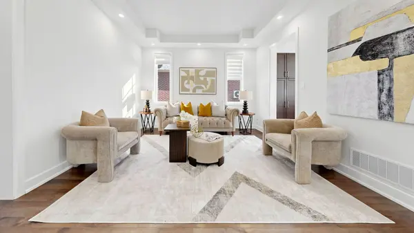 27 Poplar DR, Richmond Hill, ON L4E 2Y4