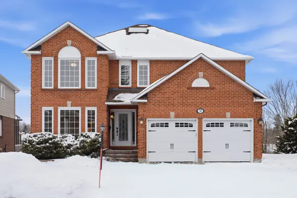 50 Rosenfeld CRES, Kanata, ON K2K 2L2