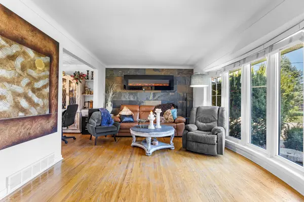 8 Saturn CT, St. Catharines, ON L2M 2T1