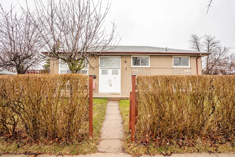 67 Torrance RD, Toronto E08, ON M1J 2J6