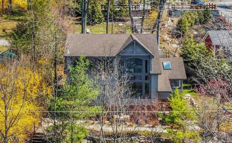 1046 Lakeside Dr E, Vernon Twp., NJ 07422