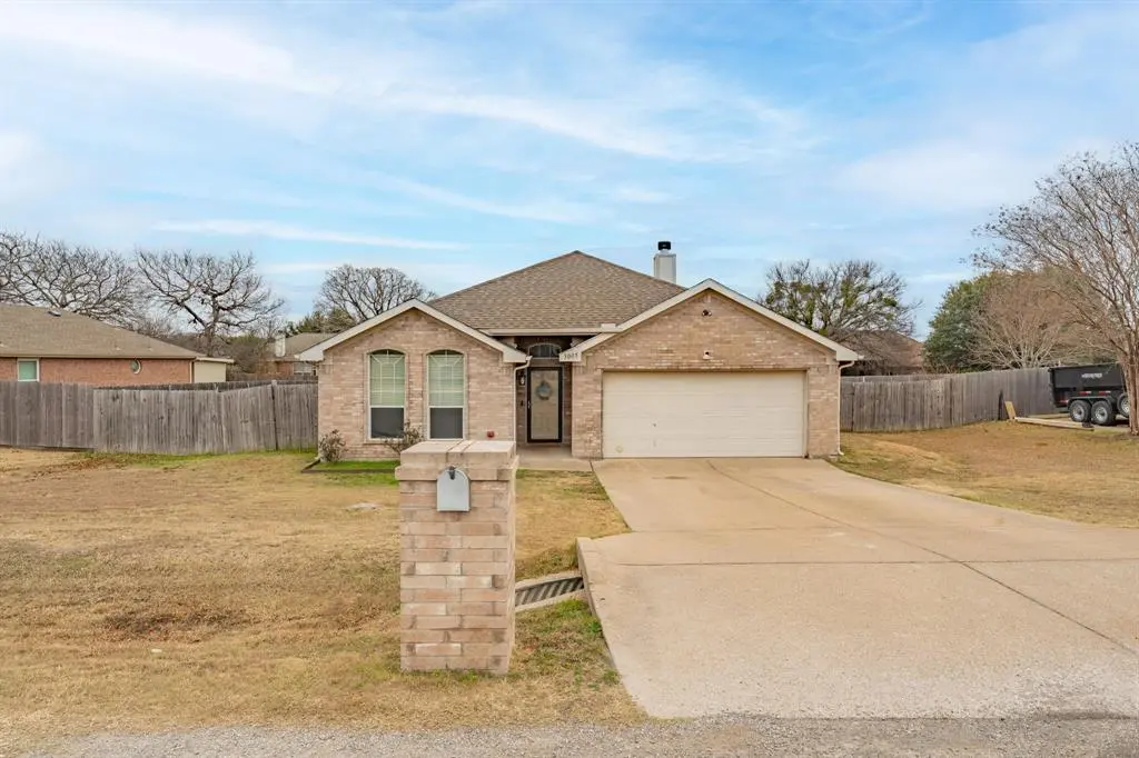 3005 Stroll Drive, Granbury, TX 76049