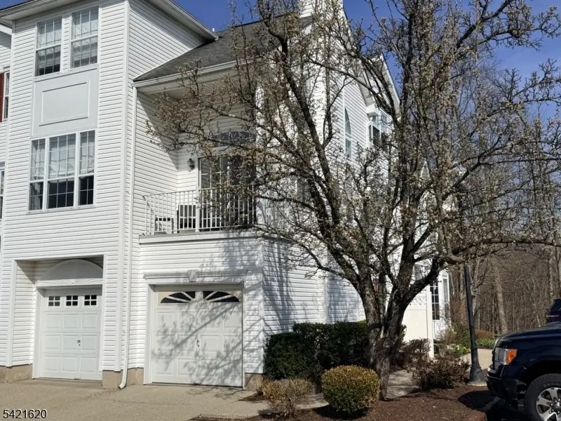 82 Hancock Dr, Morris Twp., NJ 07960