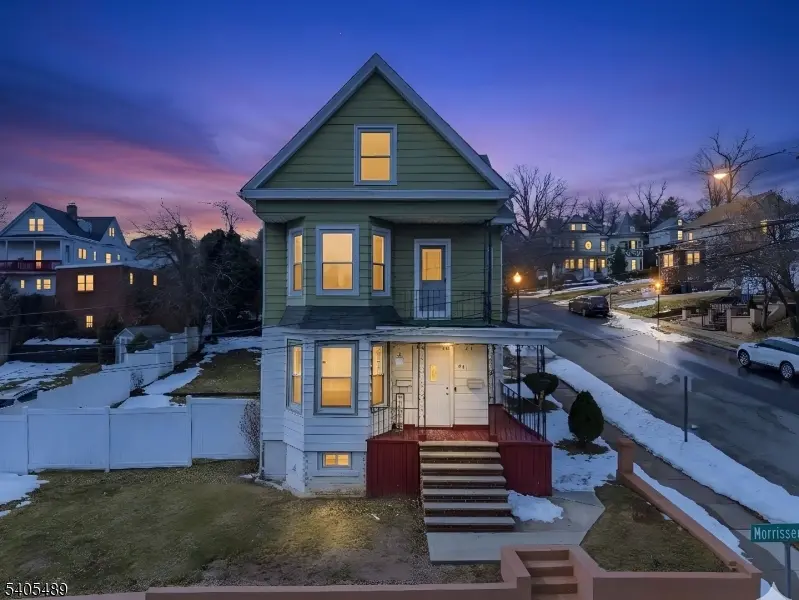 437 Morrissee Ave, Haledon Boro, NJ 07508