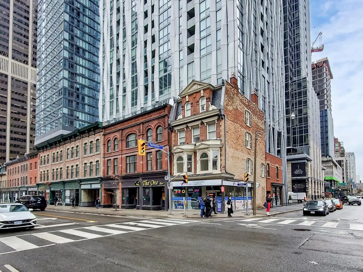 1 Yorkville AVE #107, 108 & 1010, Toronto C02, ON M4W 1L1