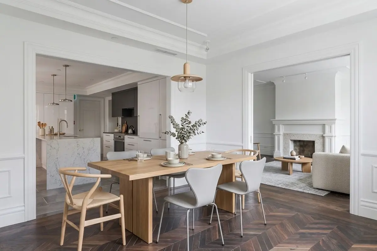 2 Clarendon AVE #201, Toronto C02, ON M4V 1H9