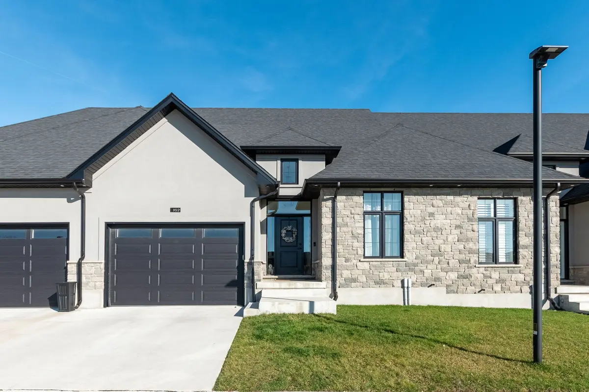 9861 Glendon DR #102, Middlesex Centre, ON N0L 1R0