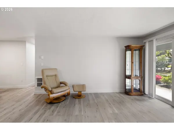 650 HARLOW RD #115, Springfield, OR 97477