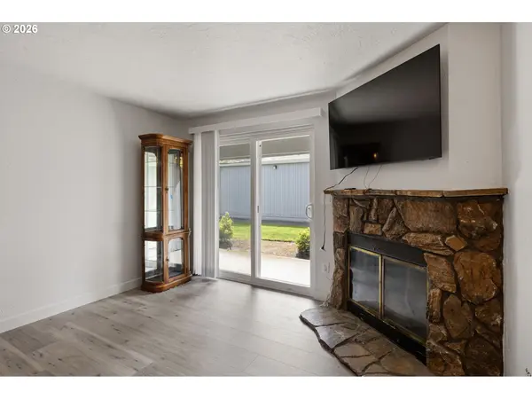 650 HARLOW RD #115, Springfield, OR 97477