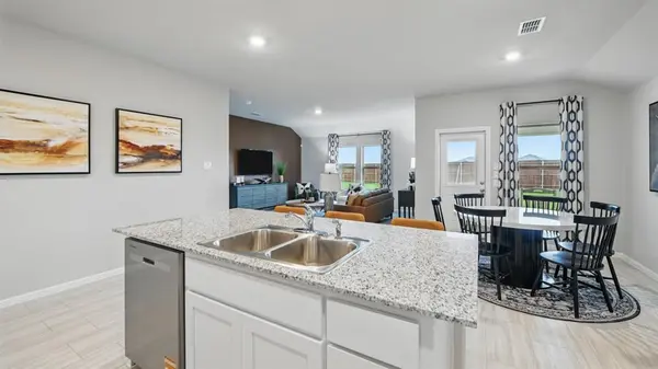 272 RAINWATER Lane, Bridgeport, TX 76426