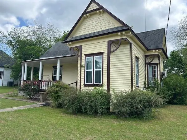 317 E Grand Street, Whitewright, TX 75491