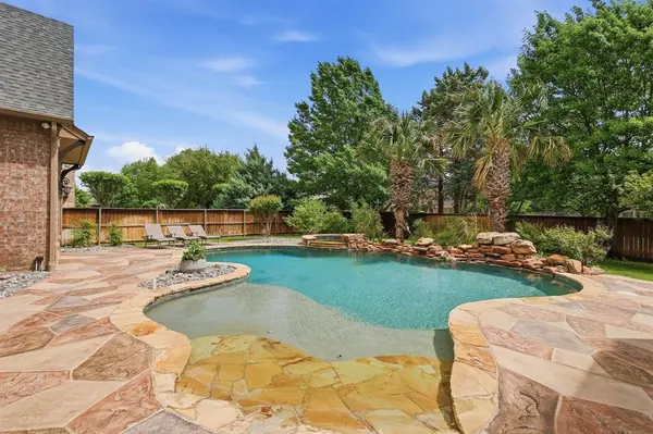 7001 Peters Path, Colleyville, TX 76034
