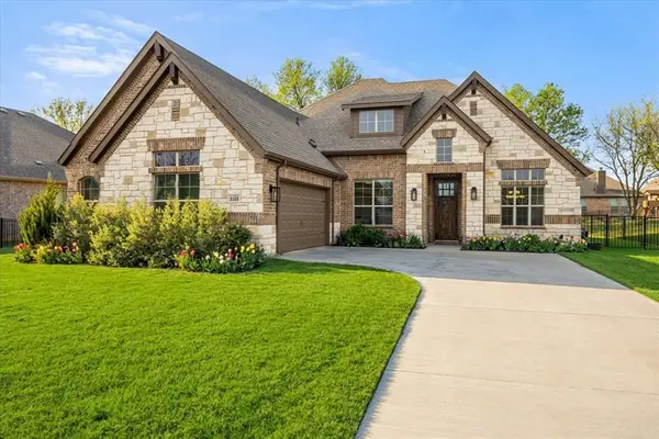 3165 Ferry Boat Lane, Granbury, TX 76049