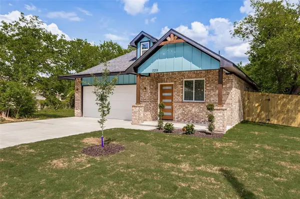 1329 Arizona Avenue, Fort Worth, TX 76104