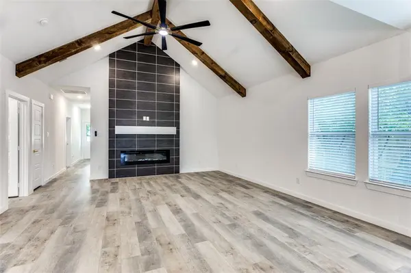 1329 Arizona Avenue, Fort Worth, TX 76104