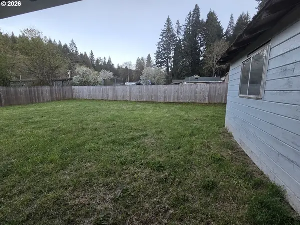 148 MONTGOMERY AVE, Glendale, OR 97442