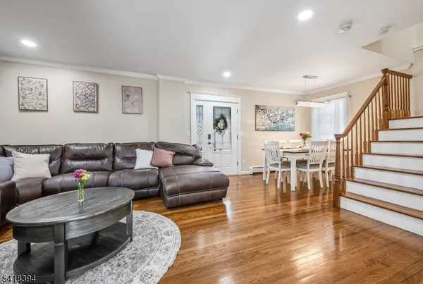 27 Mountain Ave, Wanaque Boro, NJ 07465