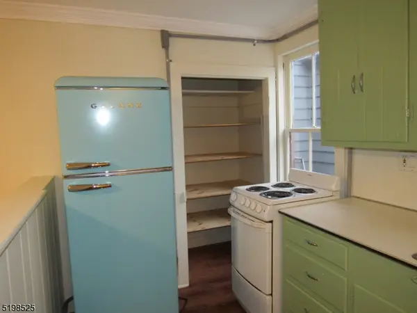 49A Bridge St, Frenchtown Boro, NJ 08825