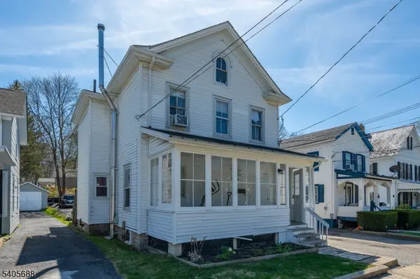 45 Madison St, Newton Town, NJ 07860