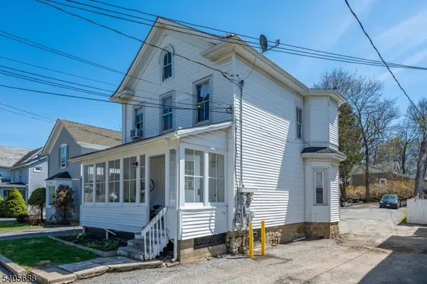 45 Madison St, Newton Town, NJ 07860