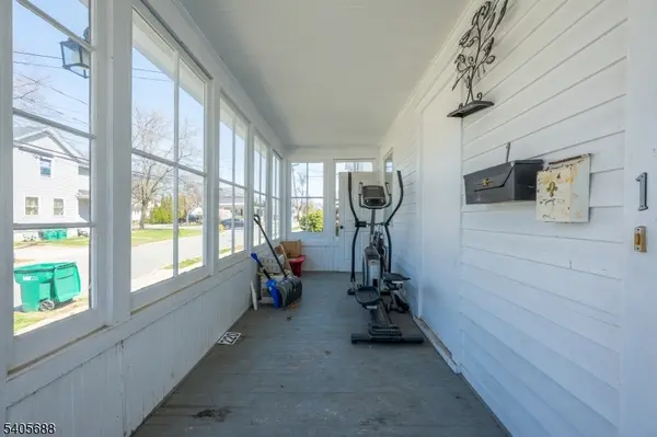 45 Madison St, Newton Town, NJ 07860