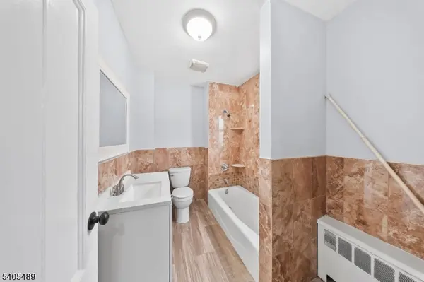 437 Morrissee Ave, Haledon Boro, NJ 07508