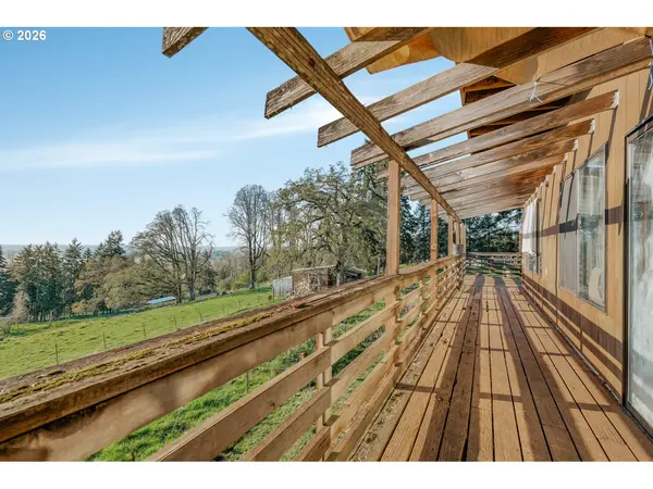 38903 S PROSPECT DR, Molalla, OR 97038