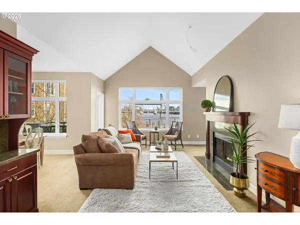 225 S MONTGOMERY ST #ES-10, Portland, OR 97201