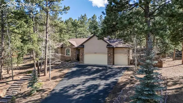 1185 Karen LN, Woodland Park, CO 80863