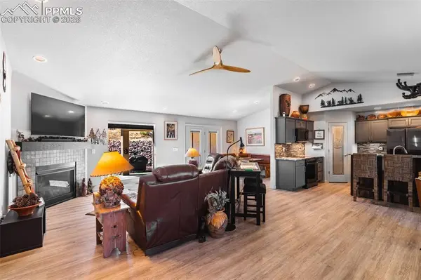 486 Greenhorn DR, Canon City, CO 81212