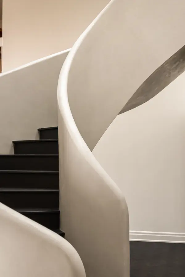 2 Lynwood AVE #PH1, Toronto C02, ON M4V 1K2