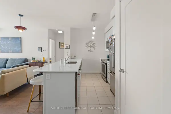 825 Church ST #2106, Toronto C09, ON M4W 3Z4