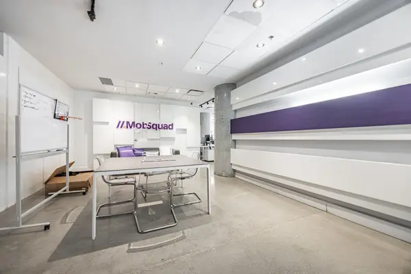 373 King ST W #3rd Floor, Toronto C01, ON M5V 2G5