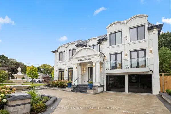 1 Silvergrove RD, Toronto C12, ON M2L 2N5