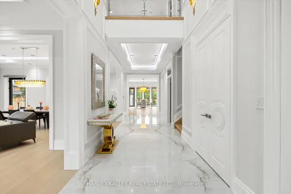 1 Silvergrove RD, Toronto C12, ON M2L 2N5