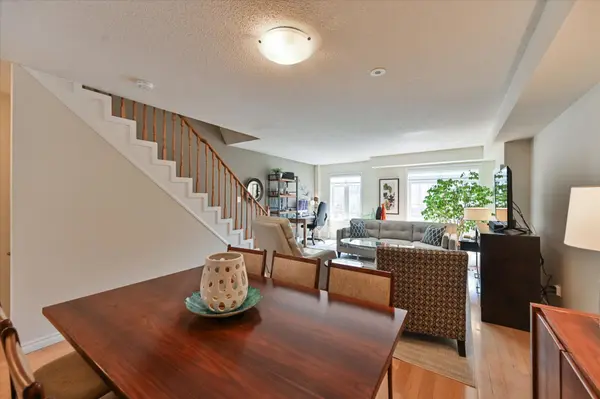 4 Blair ST, Toronto E03, ON M4B 3N6