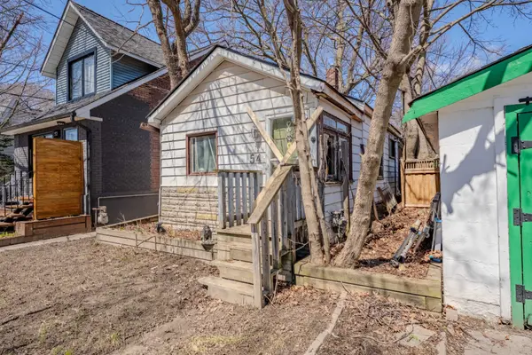 54 Westbrook AVE, Toronto E03, ON M4C 2G4