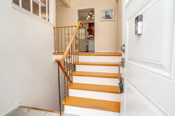 67 Torrance RD, Toronto E08, ON M1J 2J6