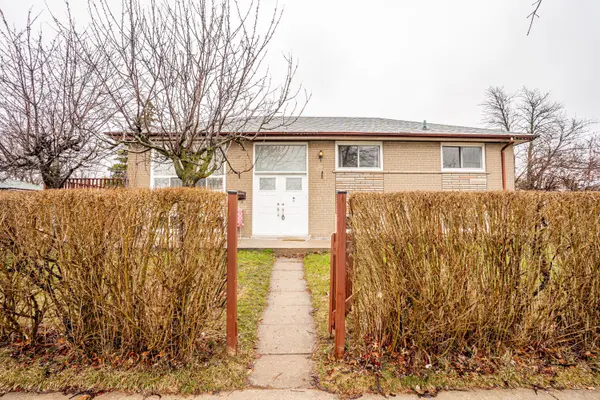 67 Torrance RD, Toronto E08, ON M1J 2J6