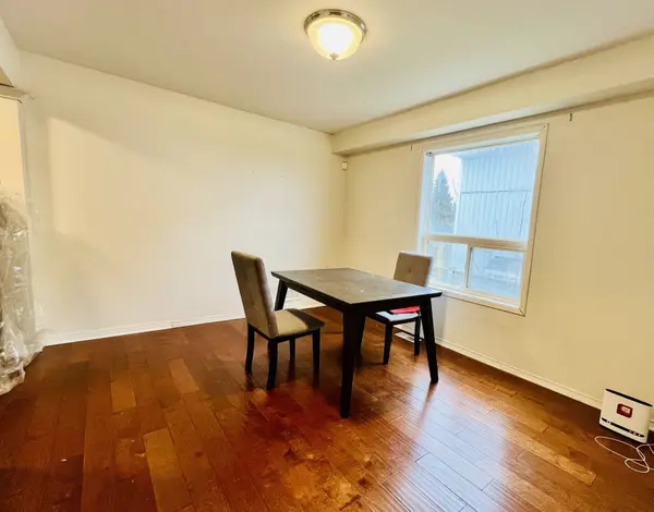 1033 Grandview ST N, Oshawa, ON L1K 2S8