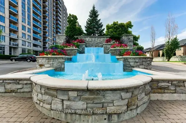 18 Mondeo DR #737, Toronto E04, ON M1P 5C8