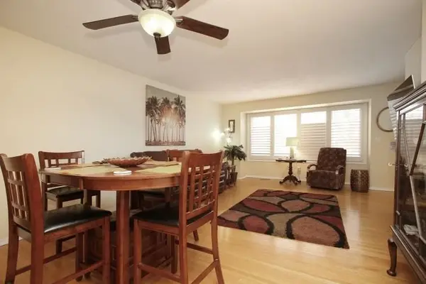 988 Ronlea AVE #Main, Oshawa, ON L1H 2X6