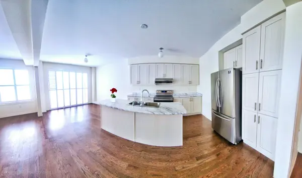 155 Yacht DR, Clarington, ON L1C 2W3