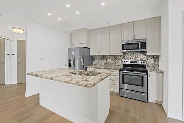 2396 Major Mackenzie DR W #220, Vaughan, ON L6A 4Y1