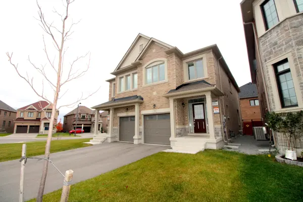 3 Terrain CT, East Gwillimbury, ON L9N 0T2