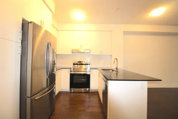 3 Terrain CT, East Gwillimbury, ON L9N 0T2