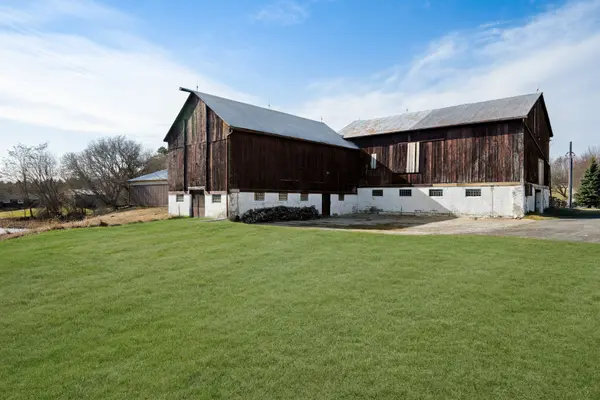 8185 17th Side Road, King, ON L7E 5R7