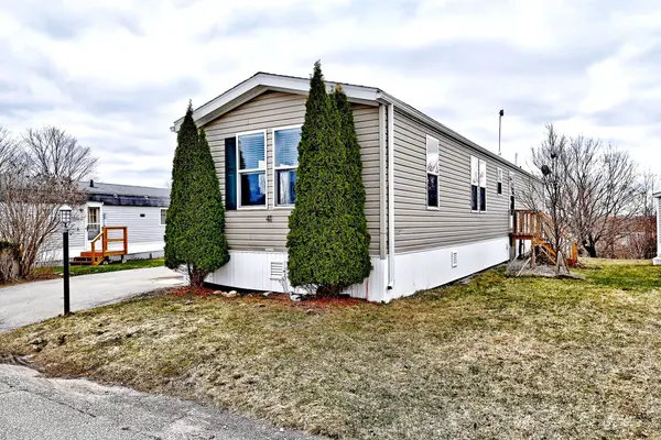 41 Sunrise CIR, Bradford West Gwillimbury, ON L3Z 2A5