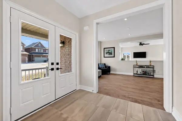 2 Cypress Point ST, Barrie, ON L4N 6J9