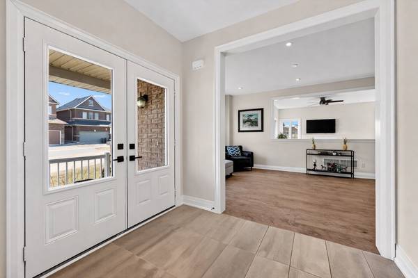 2 Cypress Point ST, Barrie, ON L4N 6J9